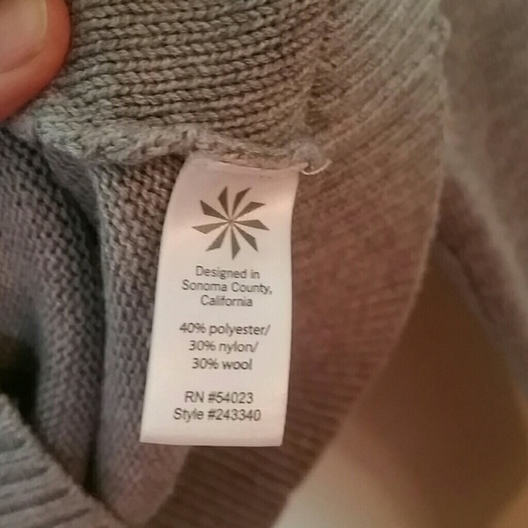 ***SOLD***Athleta grey wool crop sweater size xs - Picture 5 of 5